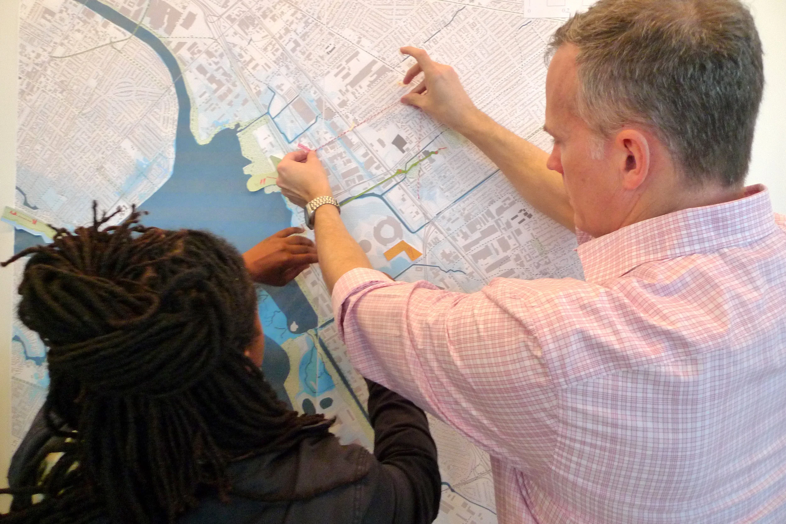 At other Project Working Group meetings, the All Bay Collective used the It Together game to ask participants to identify and create priority strategies, and negotiate their interests along the way. Image: The All Bay Collective/Janette Kim.
