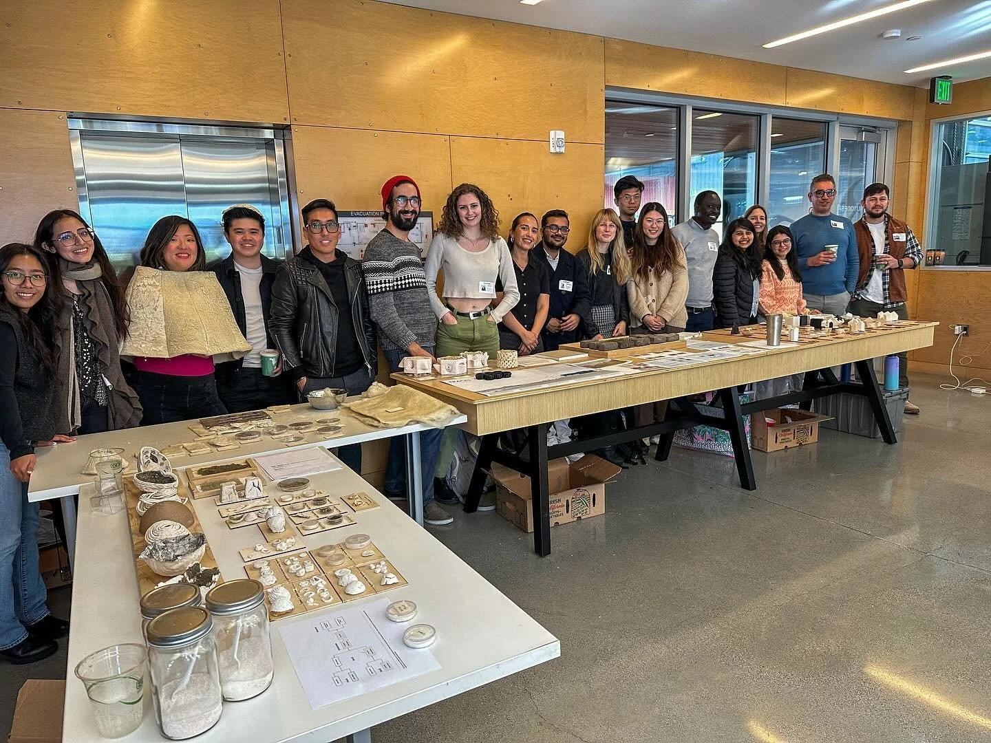 A final peek into our Constructed Ecologies biomaterial presentations + some material close-ups. Congratulations on a great semester!

@cca_arch_div #ccaarchitecture #constructedecologies #biomaterials #biodesigned #digitalcraft