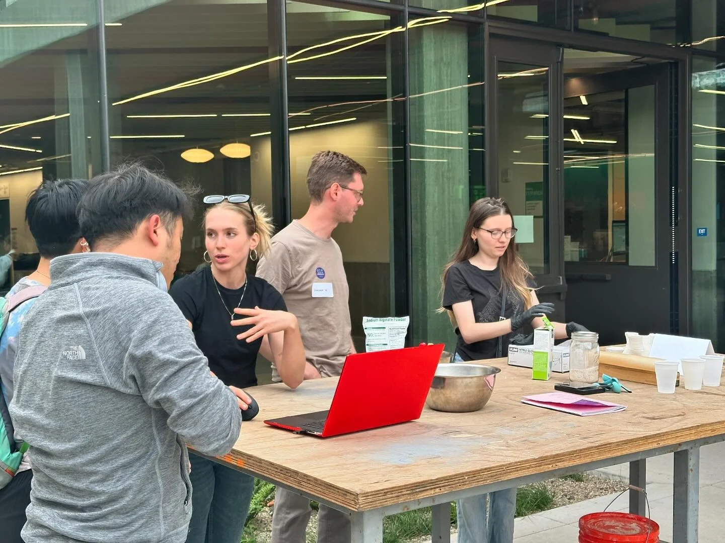 Proud to show off work from the AEL in the lab open house last Saturday with a hands on demonstration of some biomaterial recipes. Thanks to Lab assistants Kira Finigan @kira_fini and Dawn Lorence for leading the workshop. 

#ccaarchitecture #archite