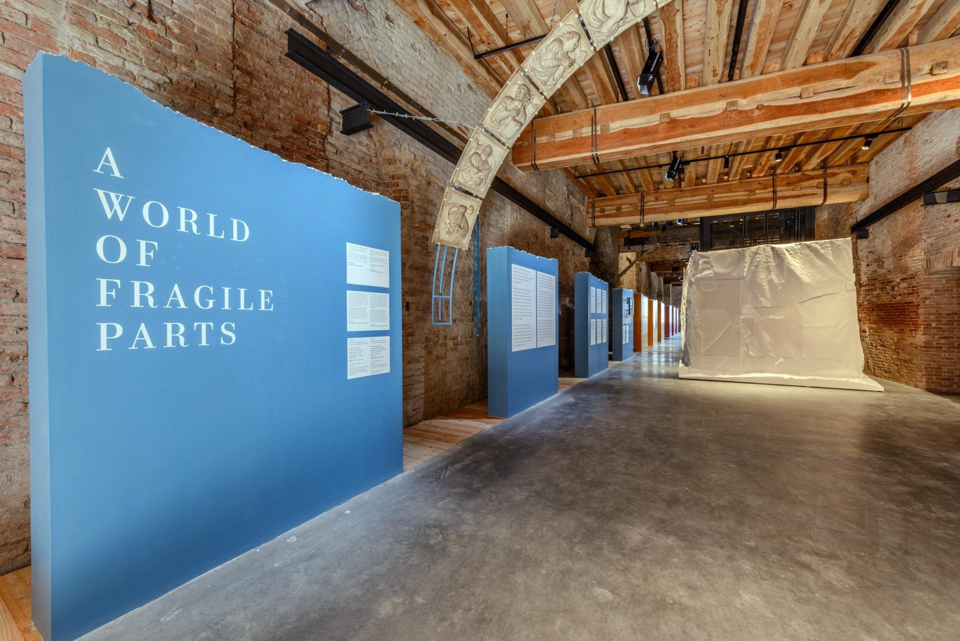 Photo_by_Andrea_Avezz__Courtesy_of_La_Biennale__12.jpg